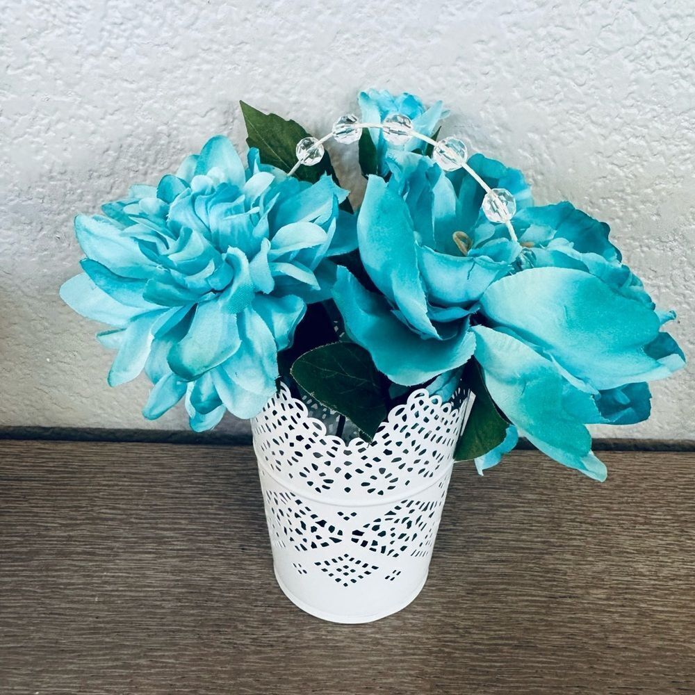 Turquoise Blue Floral Peony White Lace Vase Arrangement